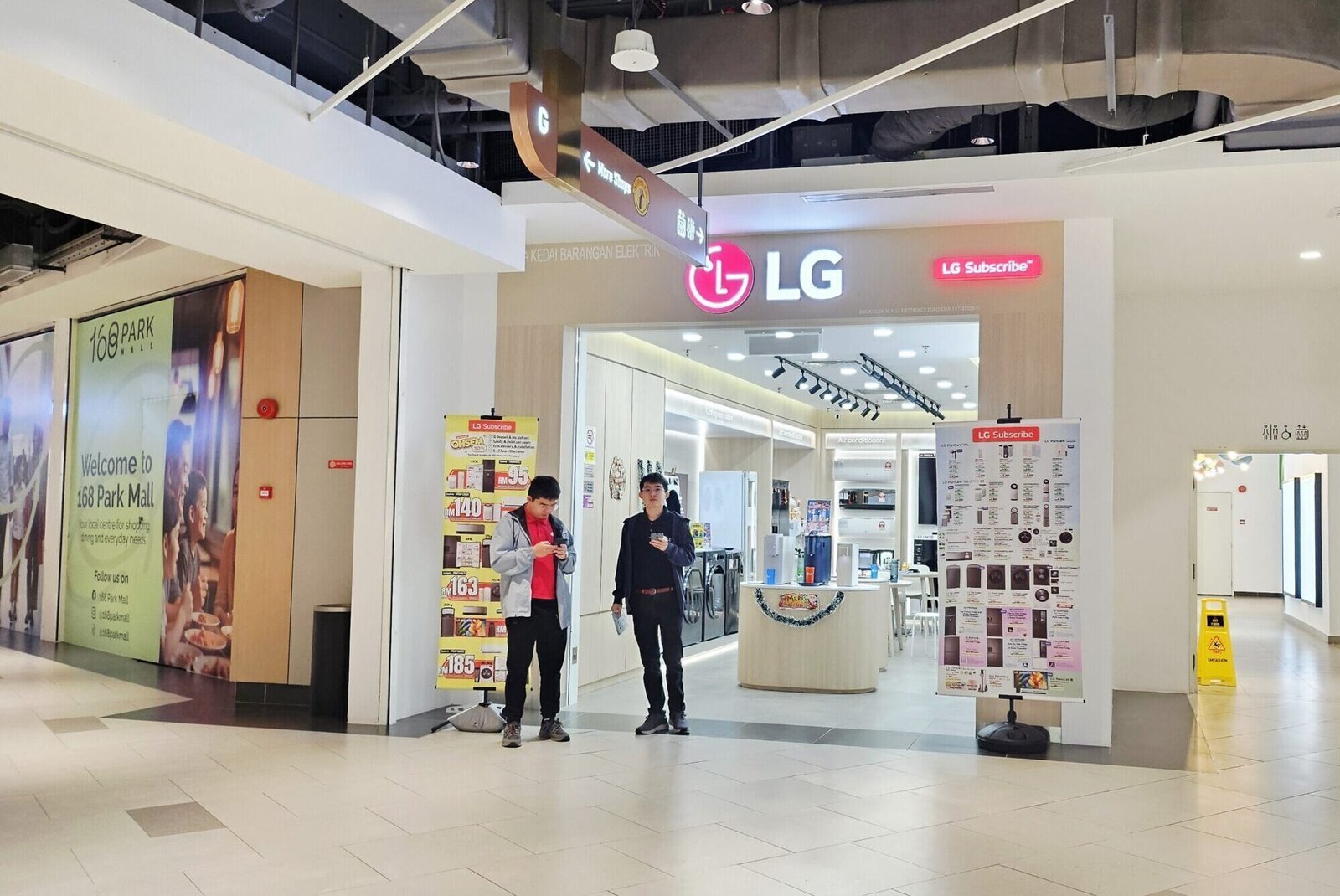 LG