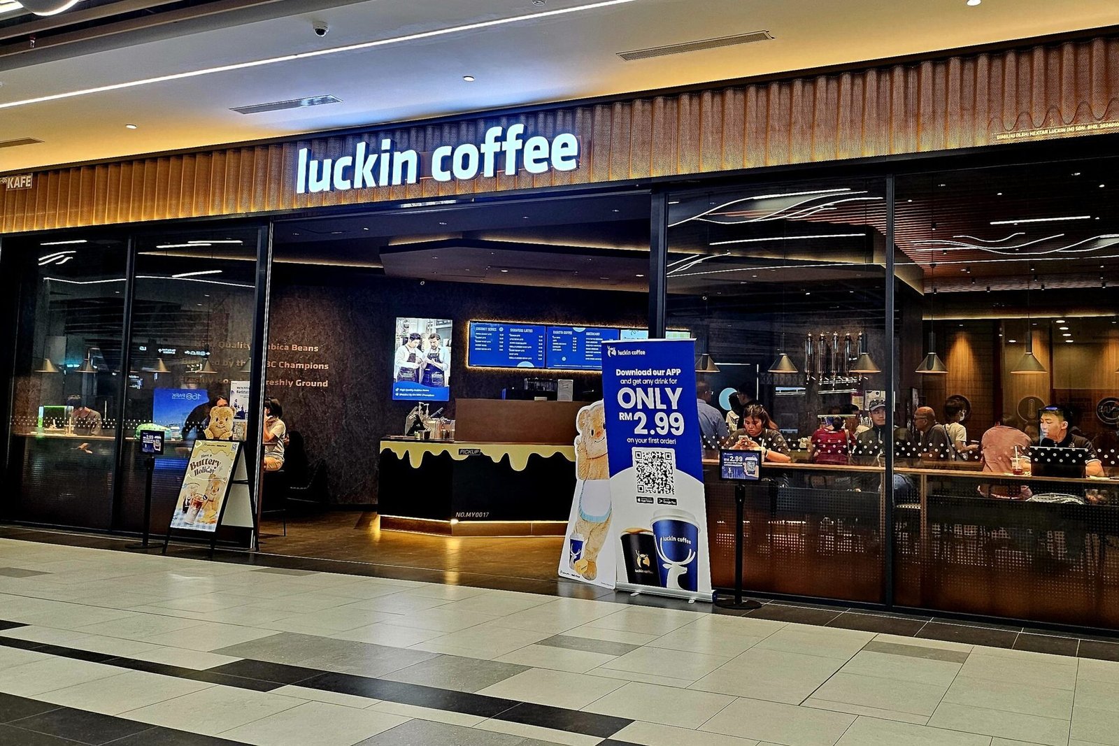 Luckin Coffee