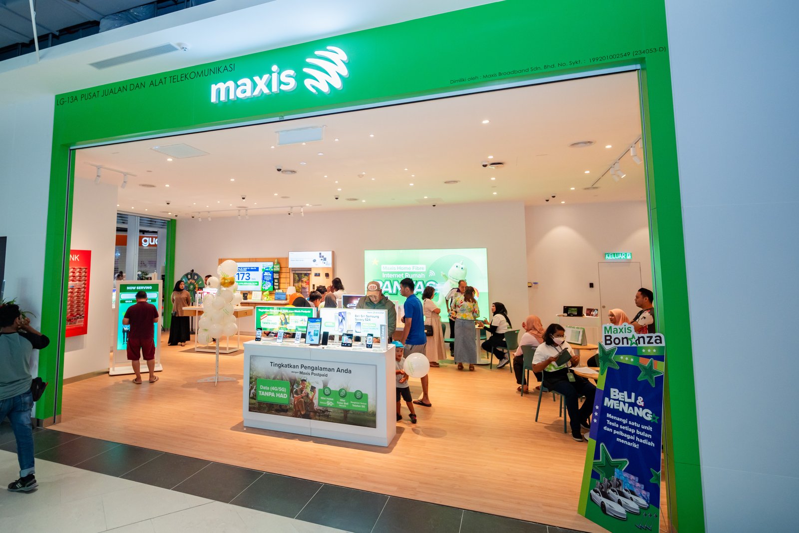 Maxis
